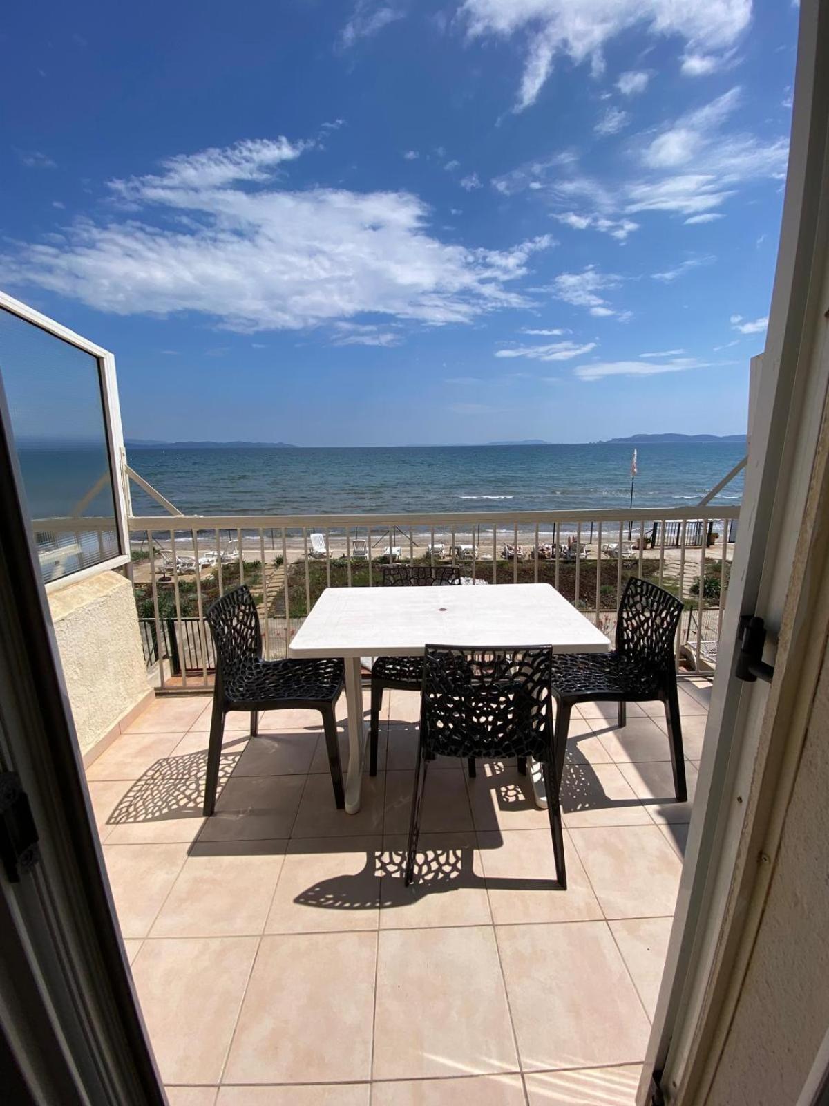 Le Surplage Hyères Esterno foto